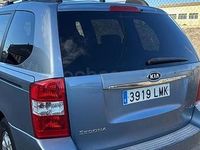 Usado Kia Carnival EX 185 CV (136 kW) 2007 Azul Monovolumen