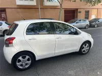 Usado Toyota Yaris 101 CV (74 kW) 2010 Blanco Utilitario