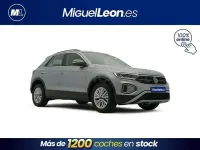 Usado VW T-Roc 110 CV (80 kW) 2022 Gris / plata SUV