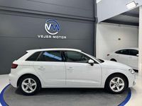Usado Audi A3 Sportback Premium 150 CV (110 kW) 2019 Blanco Utilitario