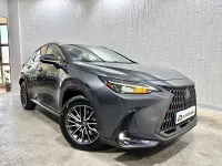 Usado Lexus NX350h Executive Line 242 CV (177 kW) 2022 Gris / plata SUV