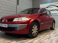 Usado Renault Mégane II Business 106 CV (77 kW) 2007 Rojo Utilitario