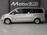Usado Mercedes V220 Exclusive 163 CV (119 kW) 2018 Gris / plata Monovolumen