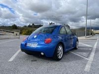 Usado VW New Beetle 105 CV (77 kW) 2005 Azul Utilitario