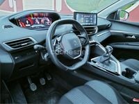 Usado Peugeot 5008 Allure 130 CV (95 kW) 2021 Blanco SUV