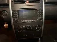 Usado Mercedes B180 109 CV (80 kW) 2006 Gris / plata Monovolumen