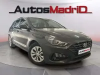 Usado Hyundai i30 110 CV (80 kW) 2021 Gris Utilitario