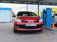 Usado Renault Clio II Authentique 75 CV (55 kW) 2008 Rojo Berlina