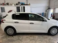 Usado Peugeot 308 Style 99 CV (72 kW) 2019 Blanco Utilitario