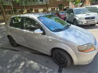 Usado Chevrolet Kalos SE 94 CV (69 kW) 2006 Gris / plata Berlina