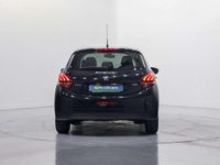 Usado Peugeot 208 Style 82 CV (60 kW) 2017 Negro Utilitario