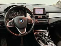 Usado BMW 218 Active Tourer 150 CV (110 kW) 2015 Blanco Monovolumen
