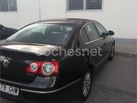Usado VW Passat Highline 140 CV (102 kW) 2008 Negro Berlina