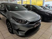 Begagnad Kia Ceed 101 HK (74 kW) 2025 Silver Halvkombi