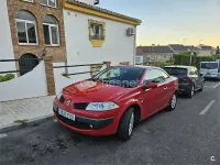 Usado Renault Mégane Cabriolet Authentique 110 CV (80 kW) 2007 Rojo Descapotable