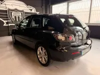Usado Mazda 3 Sportive 109 CV (80 kW) 2007 Negro Utilitario