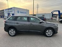 Usado Peugeot 5008 Active 130 CV (95 kW) 2021 Gris / plata SUV