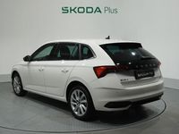 Usado Skoda Scala Selection 115 CV (84 kW) 2025 Blanco Utilitario