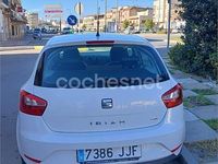 Usado Seat Ibiza CONNECT 105 CV (77 kW) 2015 Blanco Berlina