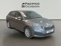 Usado Skoda Scala Active 110 CV (80 kW) 2022 Gris Utilitario