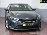 Usado Kia Ceed 120 CV (88 kW) 2023 Gris Utilitario