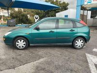 Usado Ford Focus Ambiente 101 CV (74 kW) 1999 Verde Utilitario