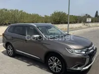 Usado Mitsubishi Outlander 150 CV (110 kW) 2017 Gris / plata SUV