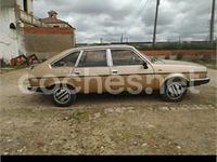Begagnad Renault R25 64 HK (47 kW) 1984 Brun Halvkombi