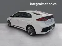 Usado Hyundai Ioniq 141 CV (103 kW) 2017 Blanco Utilitario
