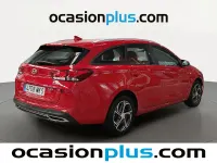Usado Hyundai i30 120 CV (88 kW) 2023 Rojo Monovolumen