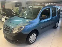Usado Mercedes Citan 111 110 CV (80 kW) 2017 Azul Monovolumen