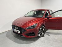 Nuevo Hyundai i30 100 CV (73 kW) 2025 Rojo Familiar