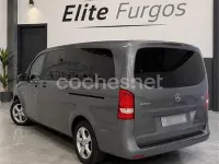 Usado Mercedes V220 Avantgarde 163 CV (119 kW) 2015 Gris / plata Monovolumen