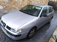 Usado Seat Cordoba Stella 90 CV (66 kW) 2001 Gris / plata Berlina