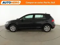 Usado VW Golf VII 116 CV (85 kW) 2018 Negro Berlina