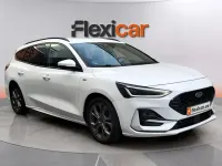 Usado Ford Focus Active 155 CV (114 kW) 2022 Blanco Familiar