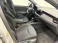 Usado Skoda Scala 150 CV (110 kW) 2025 Gris Utilitario