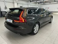Usado Volvo V60 Momentum 150 CV (110 kW) 2020 Gris Familiar