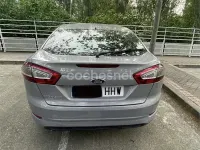 Usado Ford Mondeo Ghia 140 CV (102 kW) 2012 Gris / plata Berlina