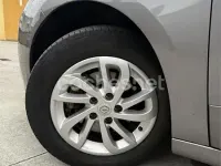 Usado Renault Scenic E-Tech Life 115 CV (84 kW) 2015 Gris / plata Monovolumen