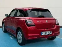 Usado Suzuki Swift 81 CV (59 kW) 2025 Rojo Utilitario