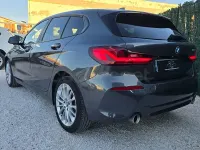 Usado BMW 118 150 CV (110 kW) 2021 Gris / plata Utilitario
