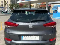 Usado Hyundai Tucson 115 CV (84 kW) 2016 Gris / plata SUV