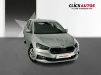 Usado Skoda Fabia Selection 115 CV (84 kW) 2025 Gris / plata Utilitario