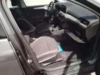 Usado Ford Focus Trend+ 120 CV (88 kW) 2022 Gris Berlina
