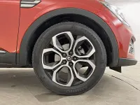 Usado Renault Arkana Techno 145 CV (106 kW) 2023 Rojo SUV