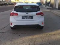 Usado Ford Focus Trend 120 CV (88 kW) 2019 Blanco Berlina