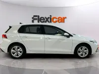 Usado VW Golf VIII Life 116 CV (85 kW) 2022 Blanco Berlina