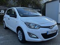 Usado Hyundai i20 75 CV (55 kW) 2013 Blanco Utilitario