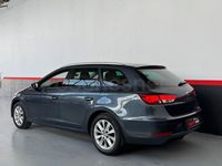 Usado Seat Leon Style 115 CV (84 kW) 2020 Gris / plata Familiar